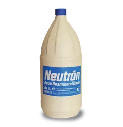 Botella de 2 litros de agua desmineralizada Neutrón